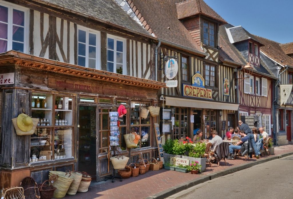 Beuvron en Auge - The Most Beautiful Villages of France Official Guide