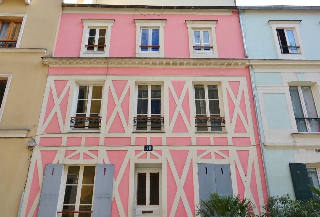 Rue Crémieux - The Most Colourful Street in Paris