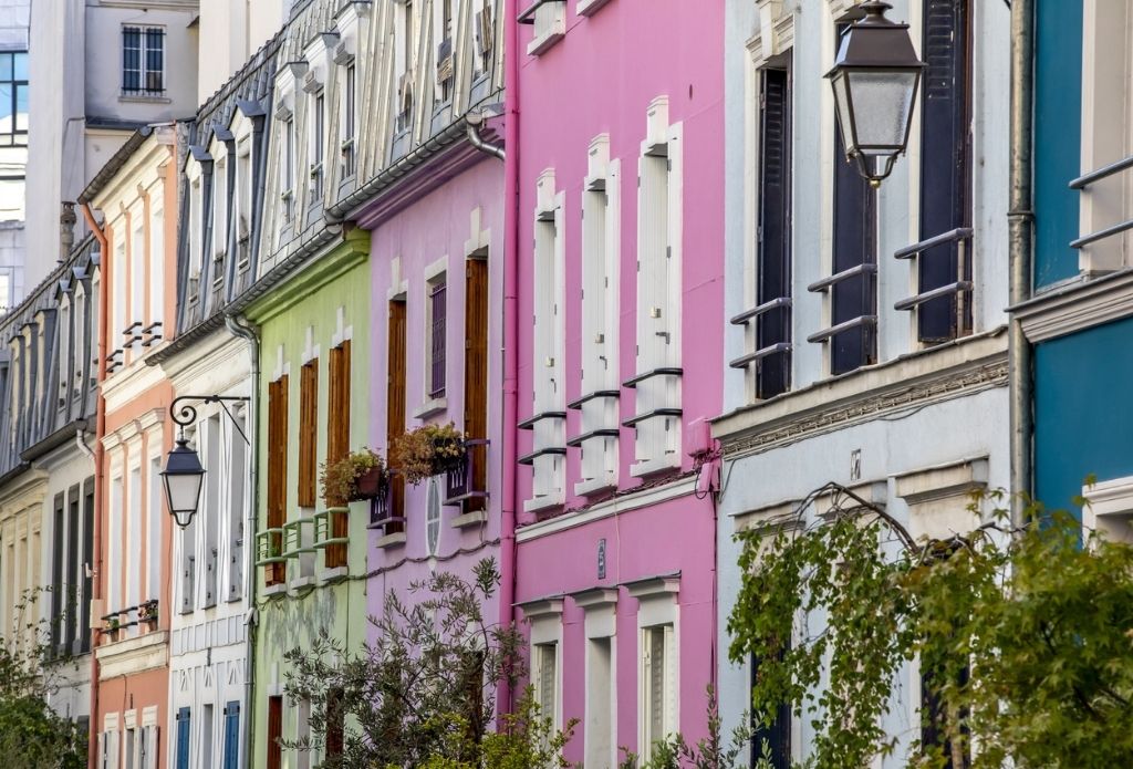 Rue Crémieux - The Most Colourful Street in Paris