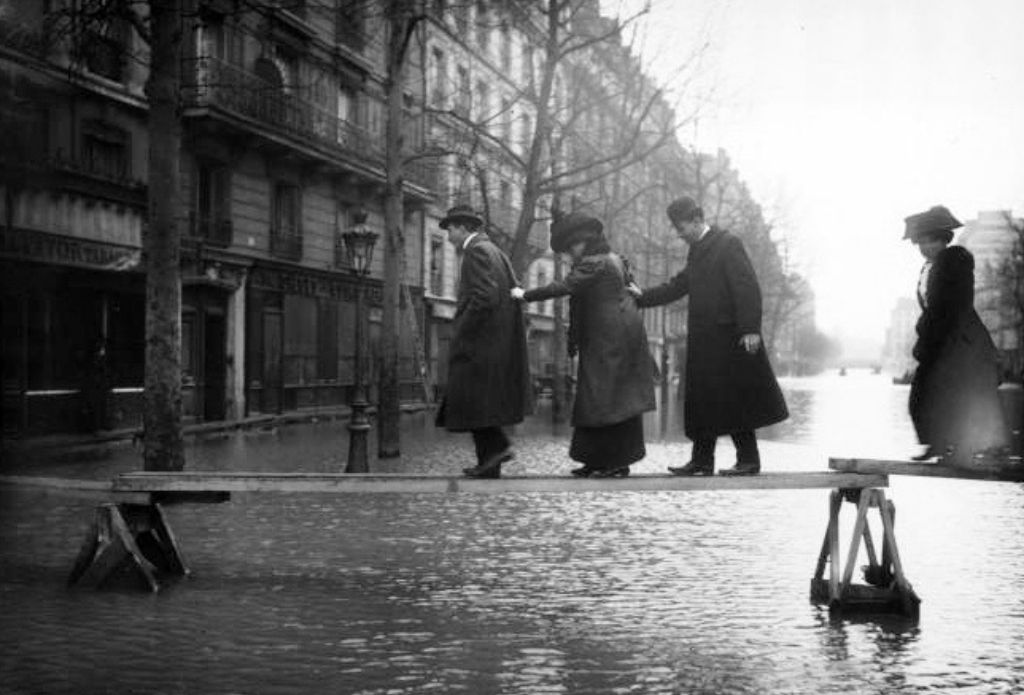 Historical photos of Paris